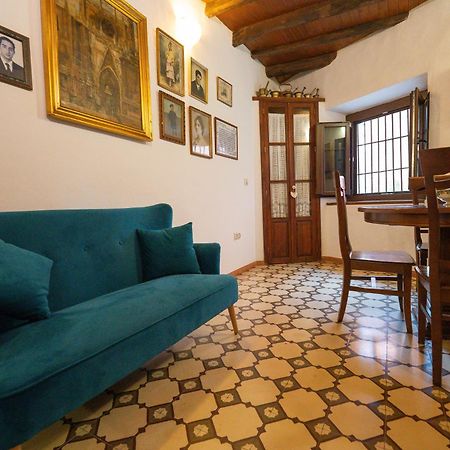 Historic House In The City Center Siviglia Esterno foto