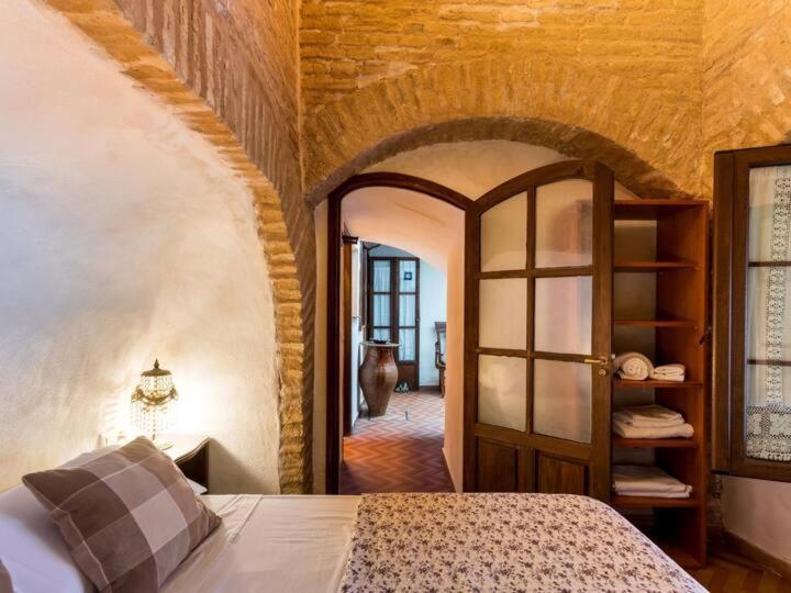 Historic House In The City Center Siviglia Esterno foto