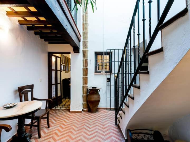 Historic House In The City Center Siviglia Esterno foto
