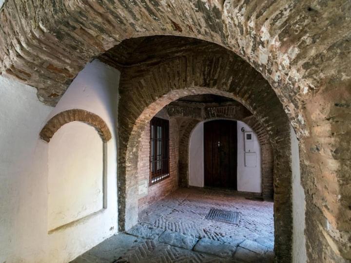 Historic House In The City Center Siviglia Esterno foto